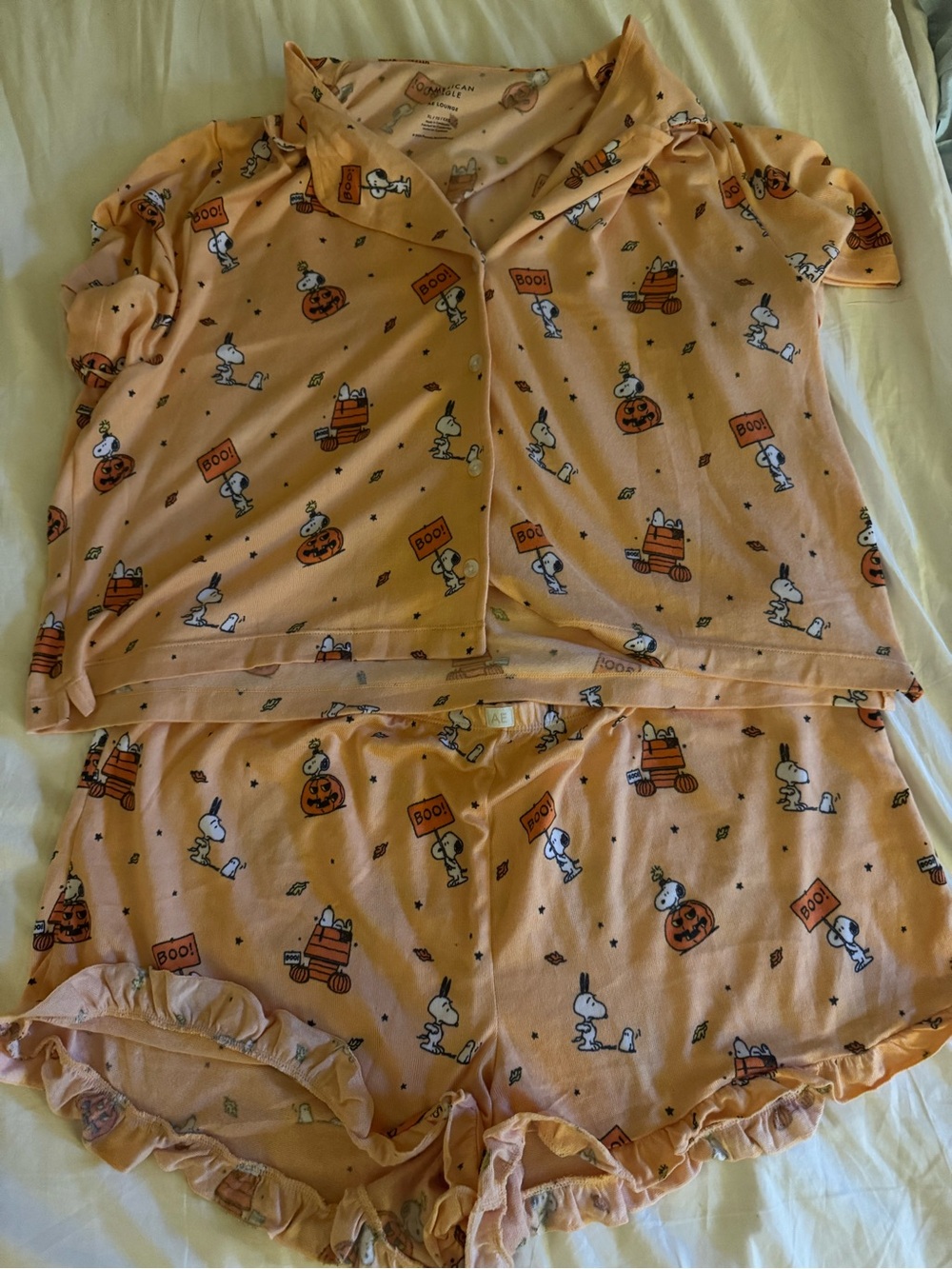 American Eagle Halloween Snoopy Print Pajama Set